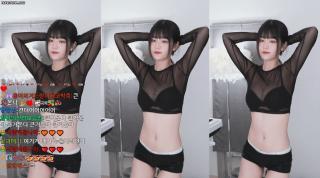 쵸단 가슴인증 + 등근육인증 + 화제의 쵸단 닮은 조건녀