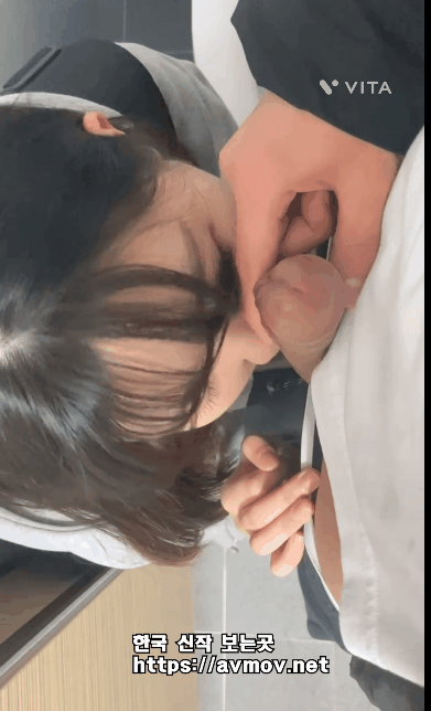 ⭐️ 지하철 화징실_딥오럴 후 머리채잡고 뒤치기 [얼공] ⭐️ 미리보기 2