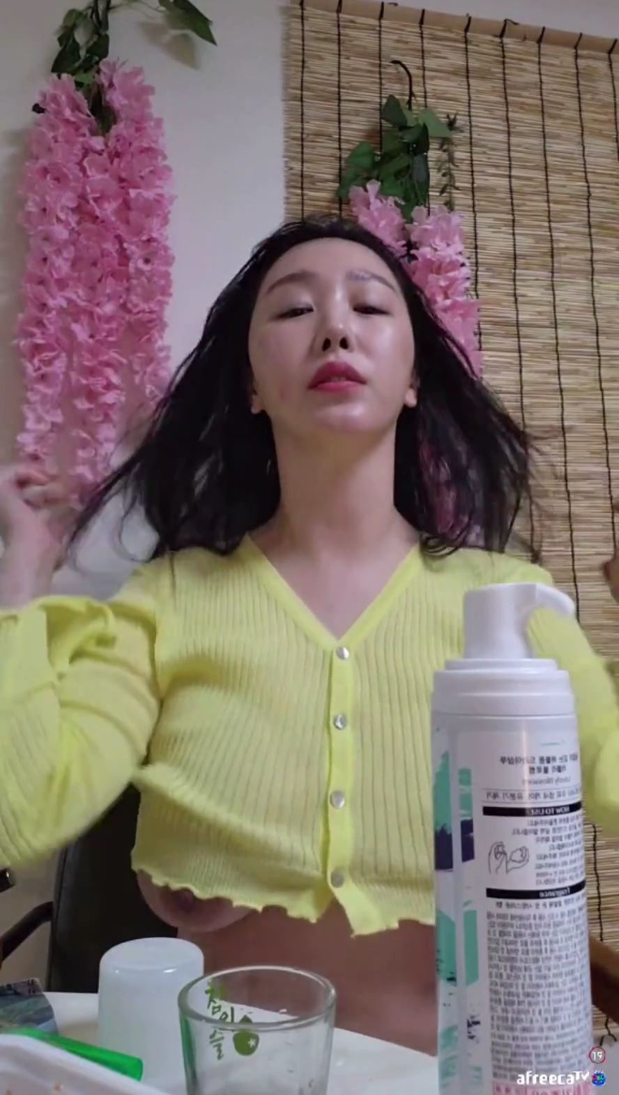 갈두 꼭지 보여주는 방송사고 여캠누나 미리보기 3