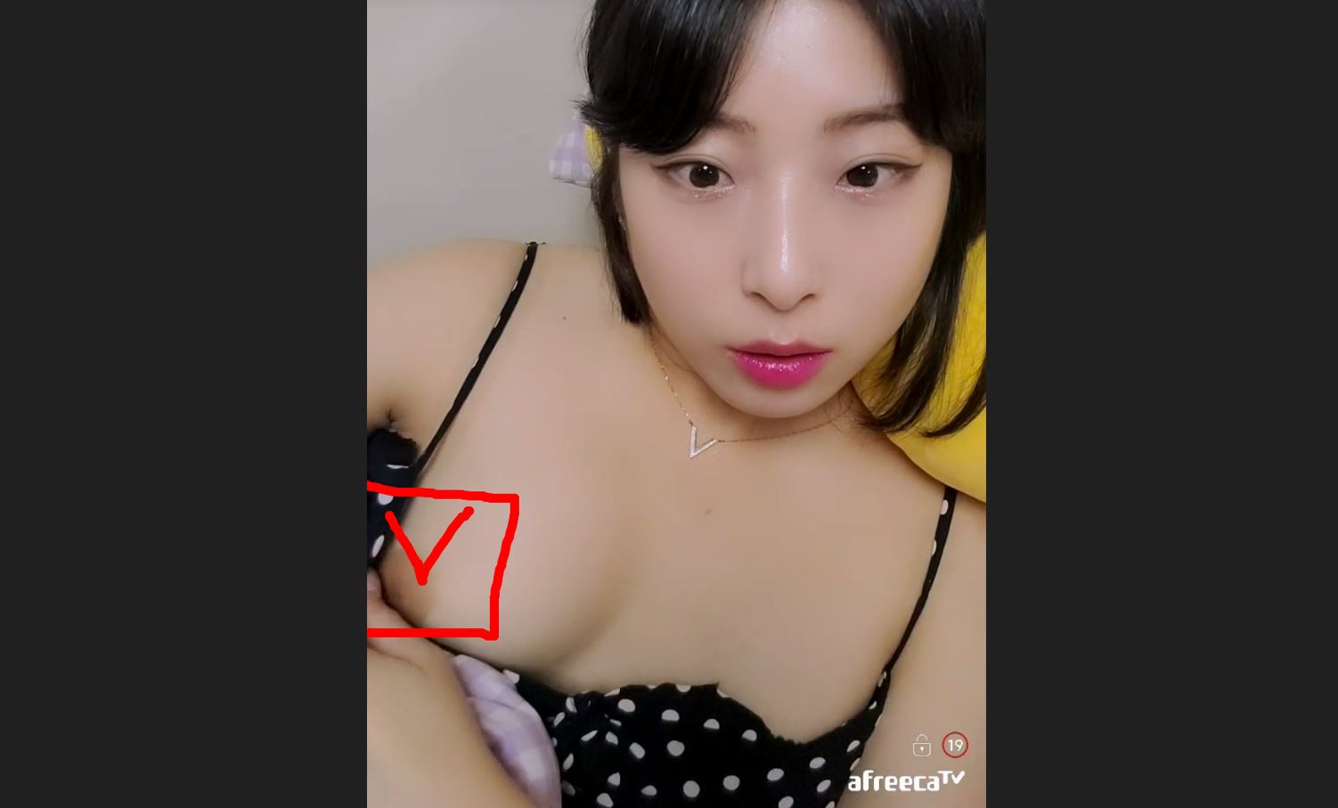 보킹_어리고 귀여운 얼굴의 05년생 베이글녀 미리보기 1374