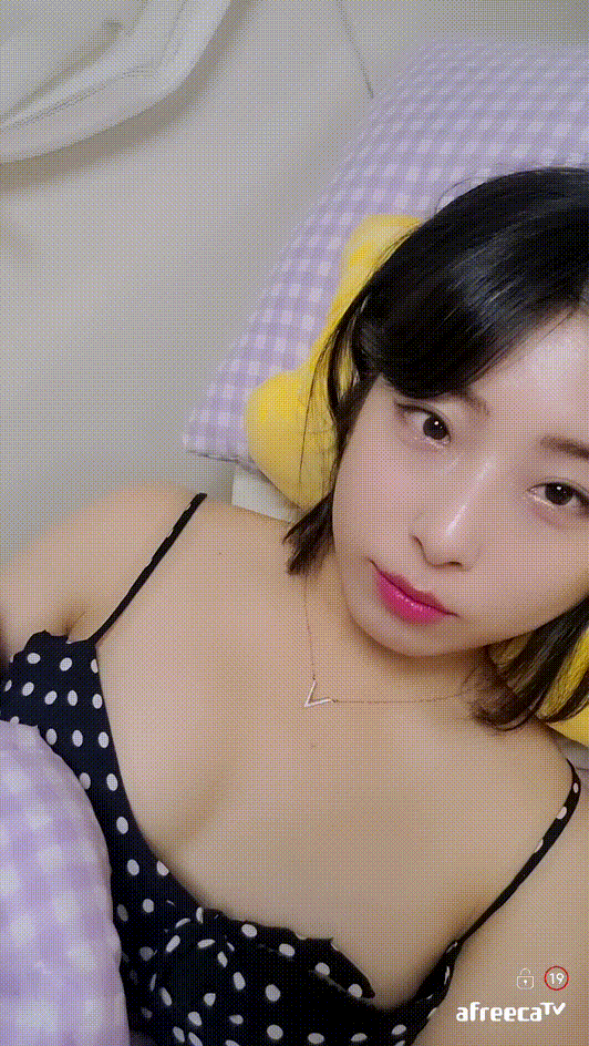 보킹_어리고 귀여운 얼굴의 05년생 베이글녀 미리보기 1375