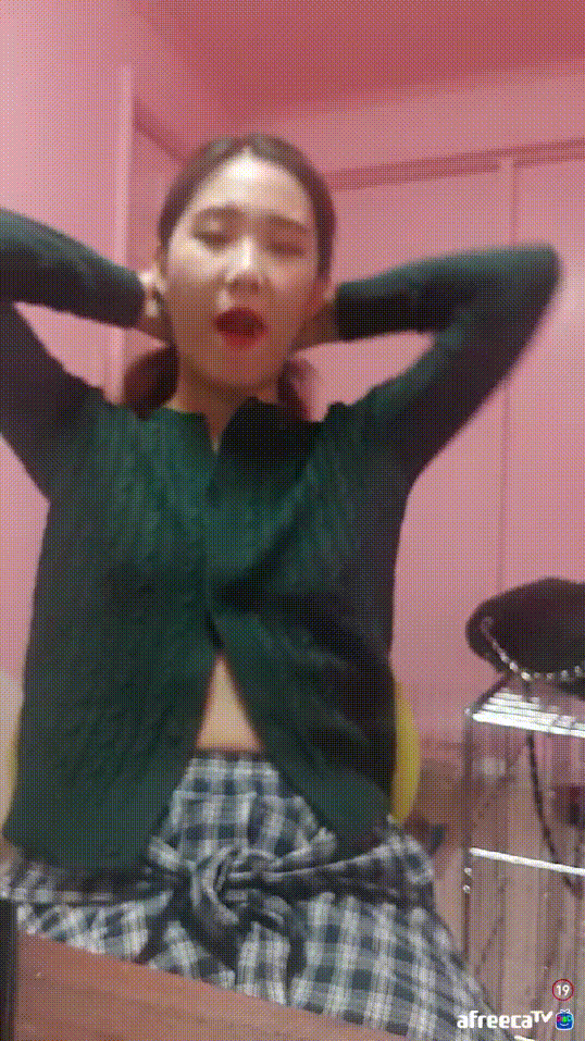 보킹_어리고 귀여운 얼굴의 05년생 베이글녀 미리보기 1439