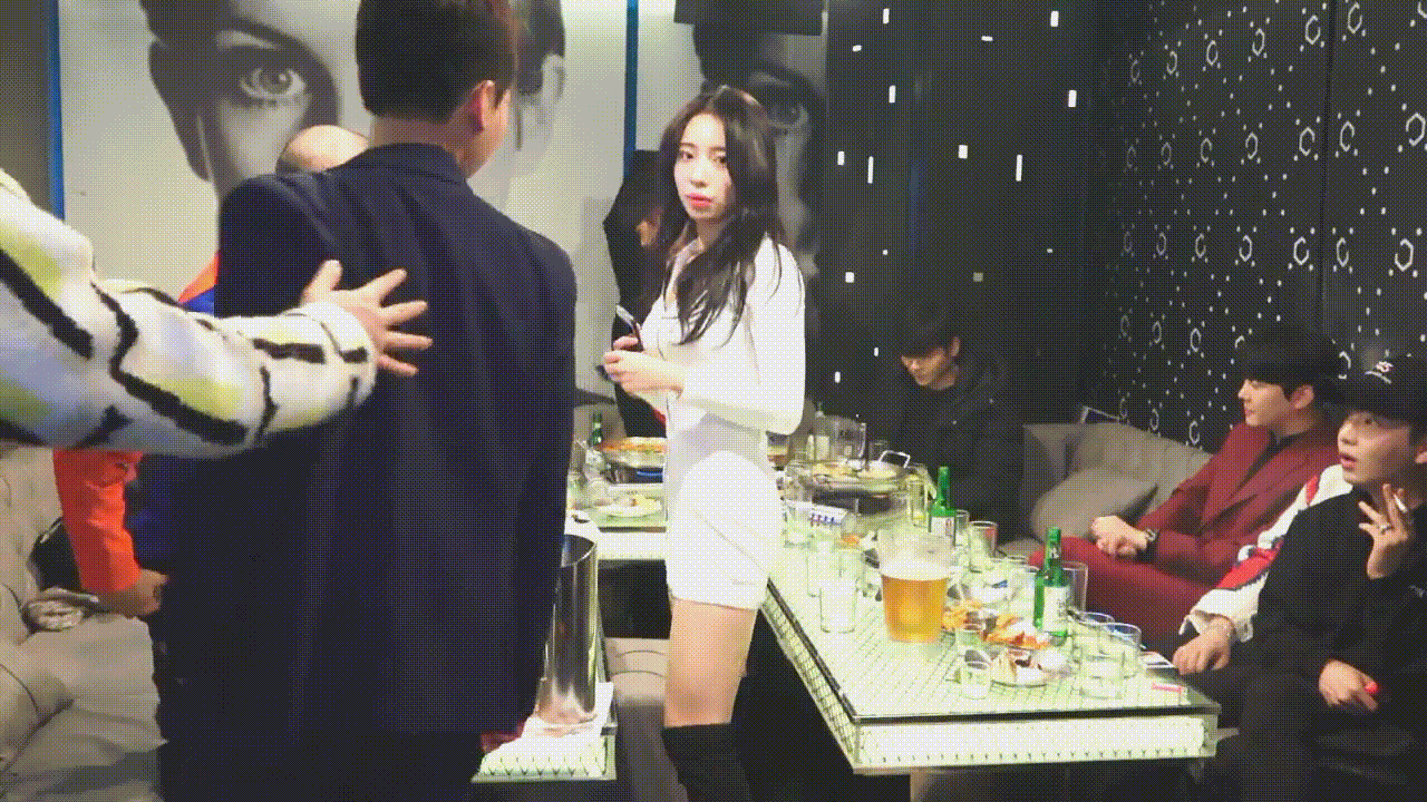 흔치 않은 인방 중 NTR장면 BJ유화 [엉밑 능욕 후 남친이 말림] 미리보기 2