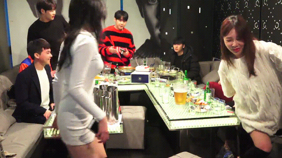 흔치 않은 인방 중 NTR장면 BJ유화 [엉밑 능욕 후 남친이 말림] 미리보기 4