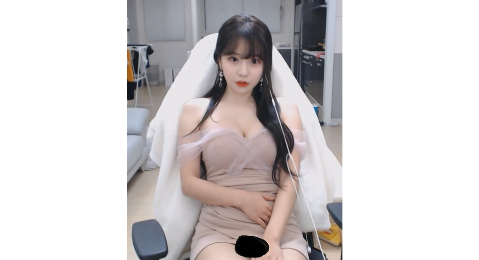 박민정 팬티 노출