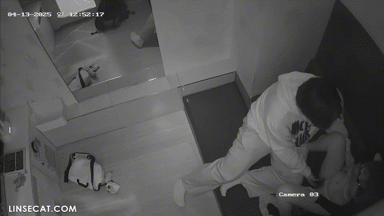 신작IP ✨ 코인노래방_섹스 후 계속 벗겨서 벌리고 꼬집는 SM커플 미리보기 3