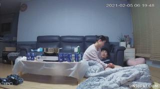 신작IP ✨ 거실섹스_소추남 특수콘돔 후 손으로 마무리
