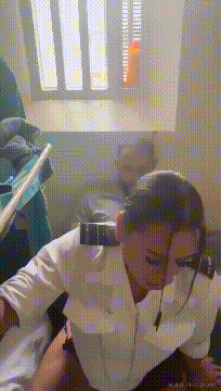 영국 HMP 원스워스 여교도관 [죄수랑 섹스] 5V 업스케일링 미리보기 6