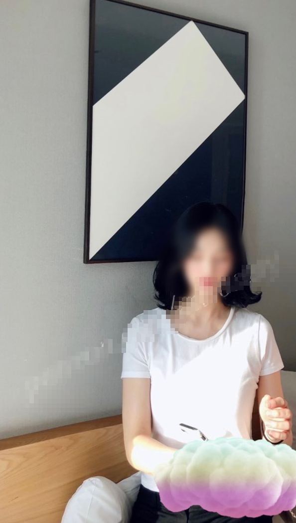 직접구매 적극적인 여자 3[거울편]/4[오일마사지편] 미리보기 8