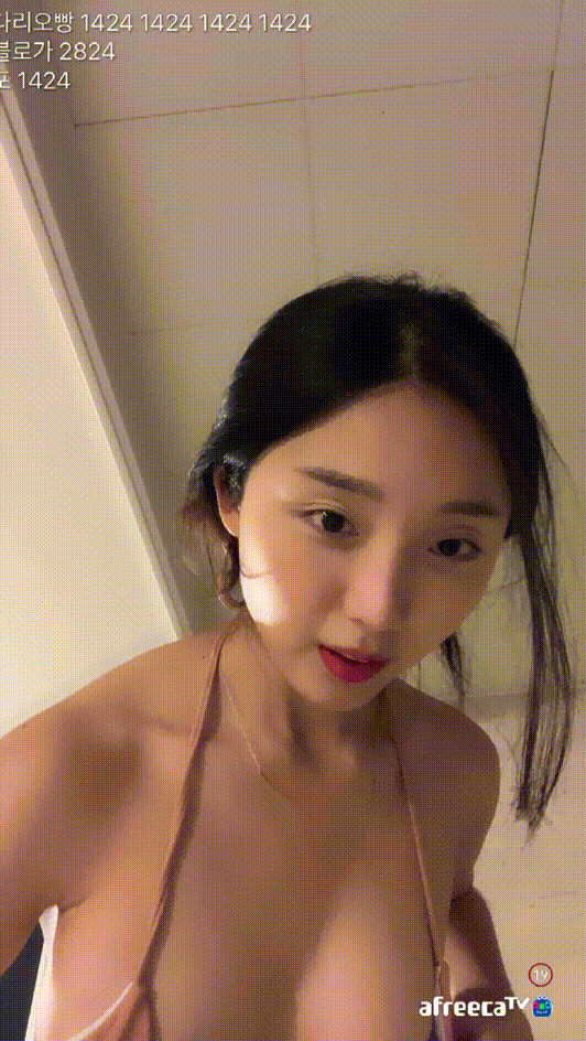 유니나_비키니라방 17V_ 7.66G 15만명이 본 레젼드 방송 [꼭노] 미리보기 2