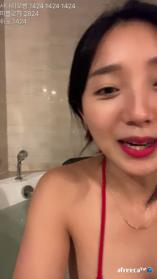 유니나_비키니라방 17V_ 7.66G 15만명이 본 레젼드 방송 [꼭노] 미리보기 4