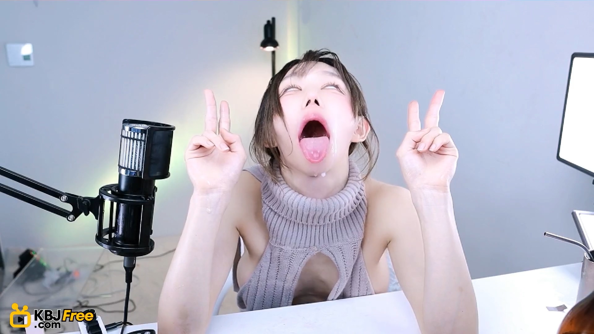 아헤가오 BJ노아_ 새로운거 대꼴 [입 터질듯이 가지오럴_현타] 미리보기 9