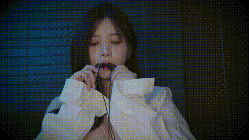 윤잉 ASMR [신작] 만화까페 사장의 은밀한 비밀 미리보기 3