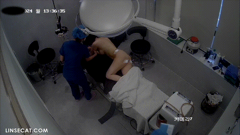 신작IP ✨ 성형외과 수술실_전신 [약혐] 미리보기 8