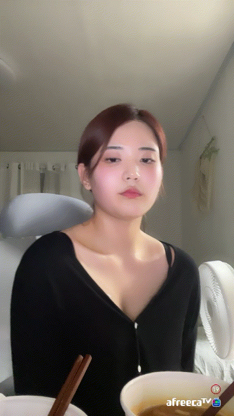 아프리카 청순녀 (abc120003)_호야 일방+300/600 물빨팬방 7V 미리보기 12