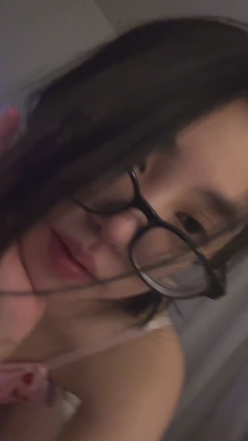 지니 술먹고 꼭지 빤쓰 노출 미리보기 5