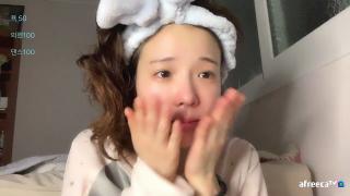 아프리카 졸귀 ★ 엘리게이터_ 실수로 가슴/꼭지노출