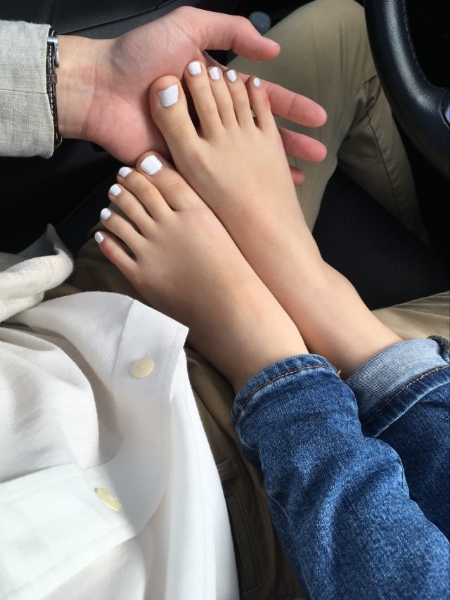 Sarah ★ 유학생 텍사스 변태년 15V.94P 얼공/일상 미리보기 26