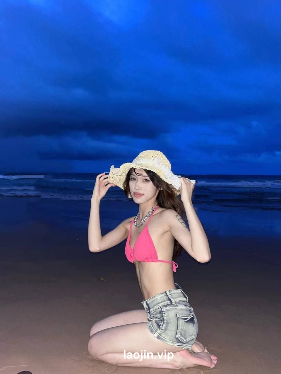 25.05 [최신WKR] 재벌 2세 원나잇_【fKabuto】 22세 어린 모델 에스코트 미리보기 13