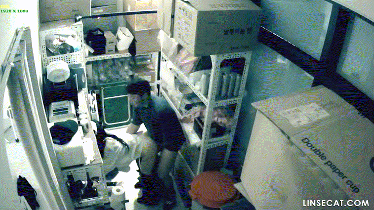 신작IP ✨호프집 사장과 알바생_몰래섹스 미리보기 8