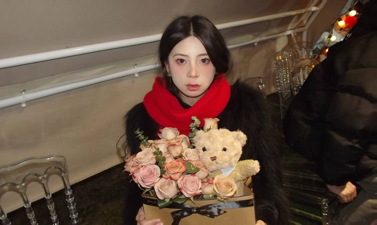 중국 클라우드 유출_존예☆인플루언서 아헤가오 반전녀 24V/20P