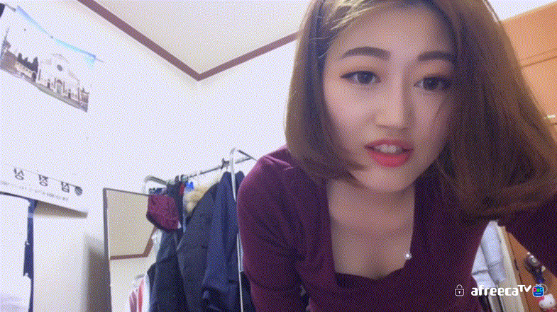 아프리카_단발녀 춤추다 필받고 옷내리고 댄스 미리보기 1