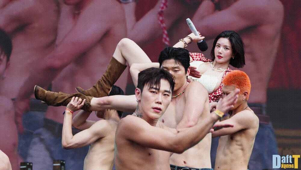 권은비 ✨ 워터밤_25.07.06 4K직캠 2V 미리보기 1