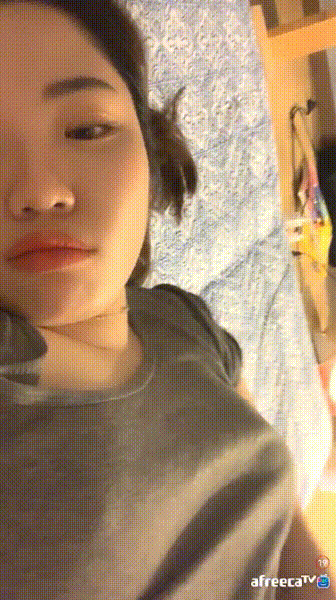 아프리카_초로키 [8V] 꼭노/방송 켜진지 모르고 찐뱃살 노출 미리보기 3