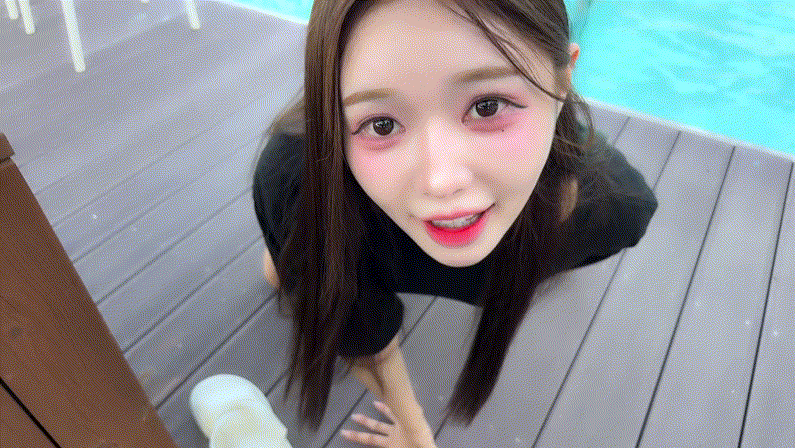 탐진우_25.07.23  여캠들과 비키니 풀장 5V 미리보기 9