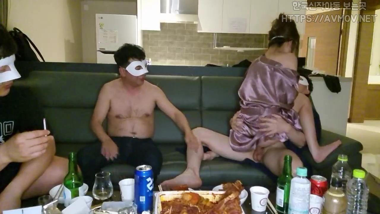 팝콘 비번방에서 남자 초대해서 떡방하다 정지 미리보기 2