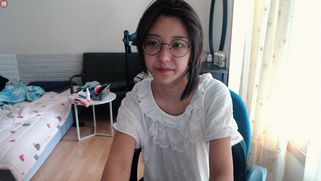 융륭이오 최근 방송 꼭지 시스루 + 입안 침 미리보기 1