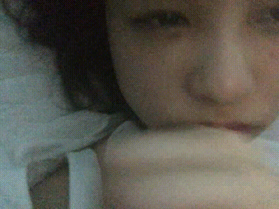 치키짱 : 울면서 벗고 자위하는 여자 미리보기 4