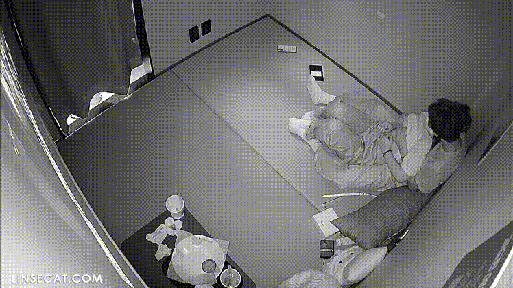 신작IP ✨ 룸까페_거유여친 가슴만지고 키스 미리보기 1