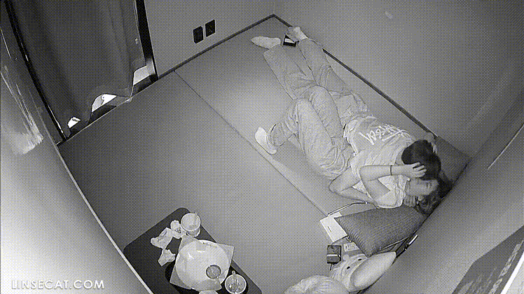 신작IP ✨ 룸까페_거유여친 가슴만지고 키스 미리보기 3