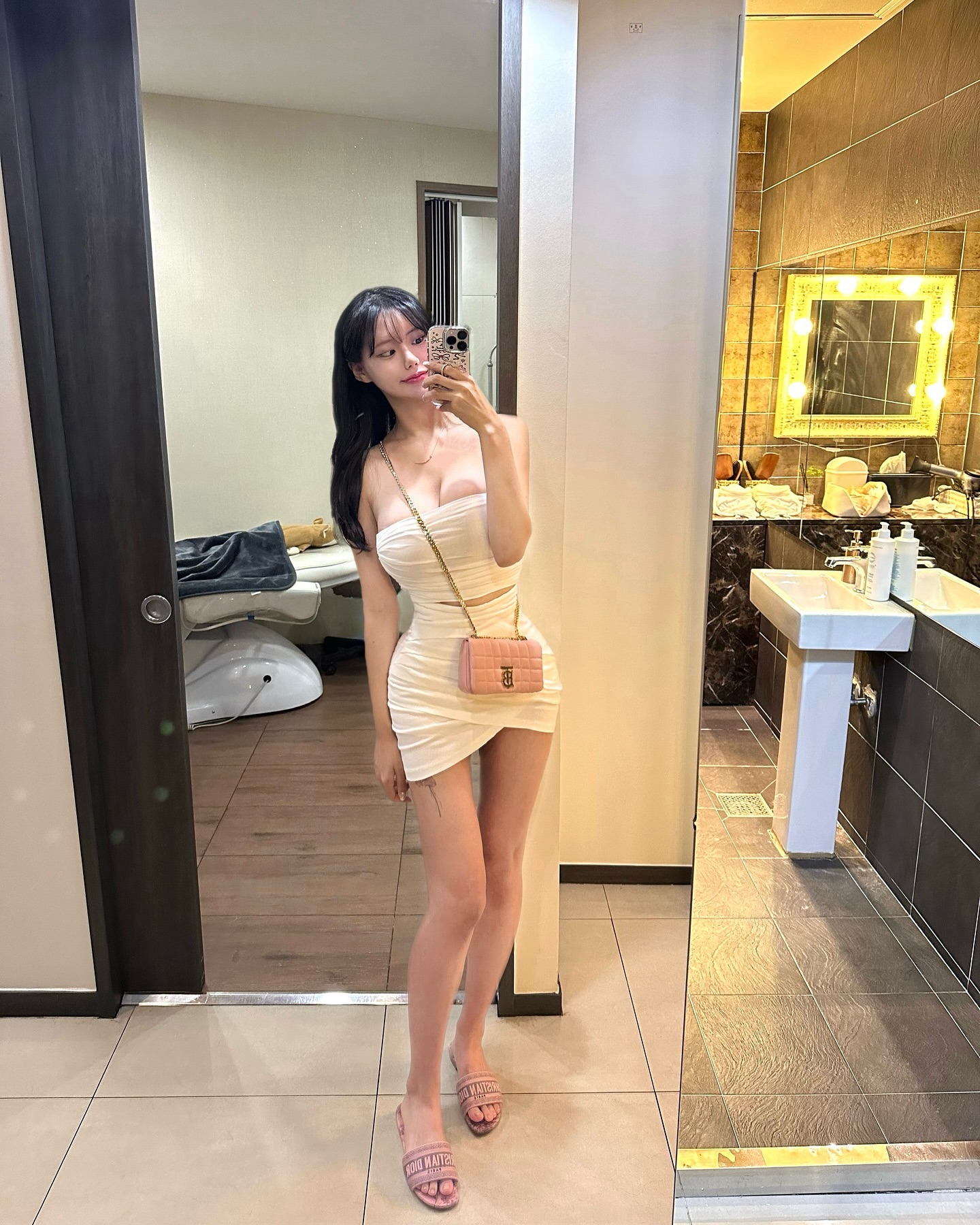 지퓨리 ★ 아프리카 6V+가슴노출 1V+인스타 115P/13V 미리보기 30