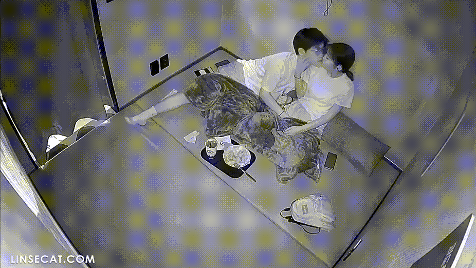 신작IP ✨ 룸까페_바지벗고 보빨+사까시 커플 미리보기 1