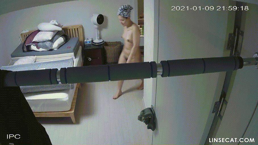 신작IP ✨ 턱걸이봉_안방 탈의부부 미리보기 7