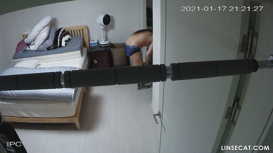 신작IP ✨ 턱걸이봉_안방 탈의부부 미리보기 12