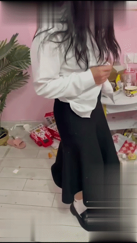 대륙의 집단괴롭힘 후 성매매시키기 미리보기 3