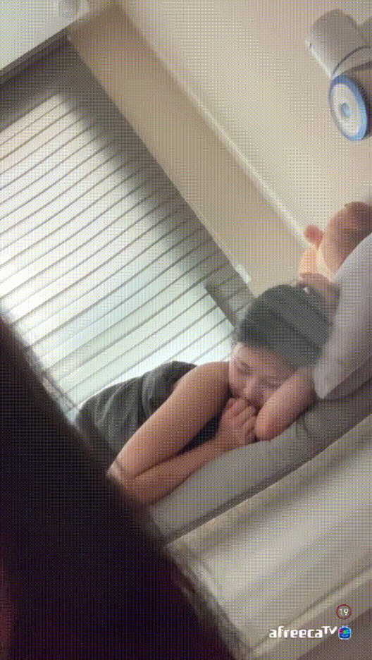 아프리카-존예녀 두명 술방 13V [꼭지노출] 미리보기 6