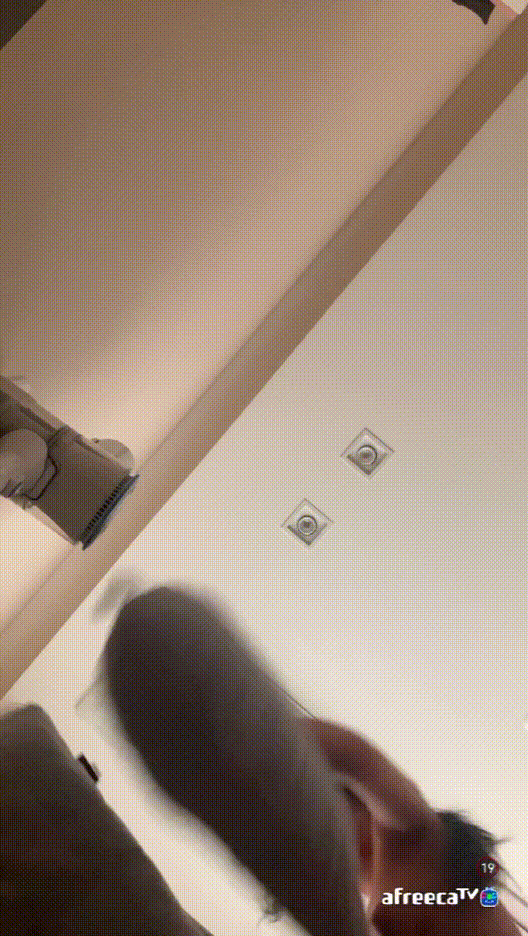 아프리카-존예녀 두명 술방 13V [꼭지노출] 미리보기 10