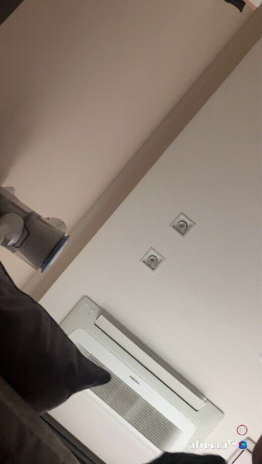 아프리카-존예녀 두명 술방 13V [꼭지노출] 미리보기 11