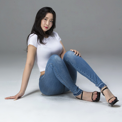 핸콕 [미스맥심 박청아] 모노키니 방송 2V_방송접음 마지막 미리보기 12