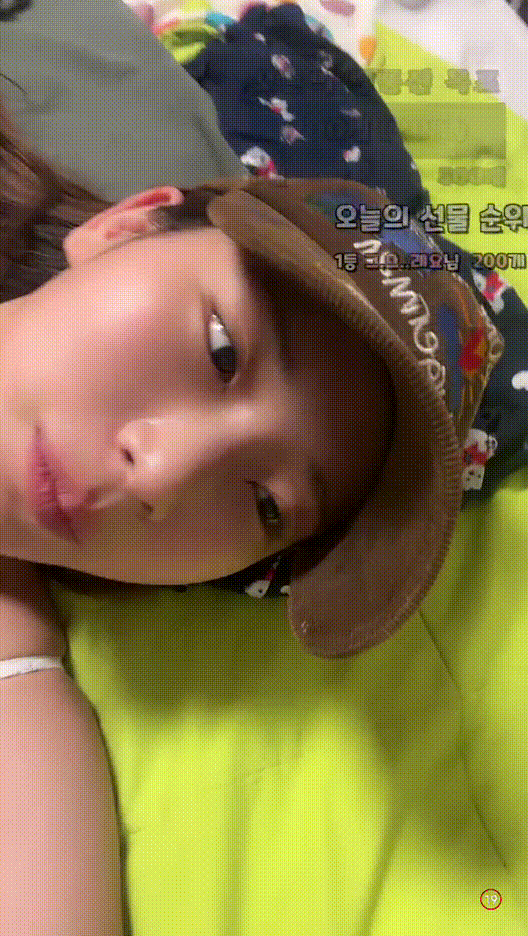 숲_25년 가장 예쁜애 ★ [꼭지노출작] 모자녀 미리보기 7