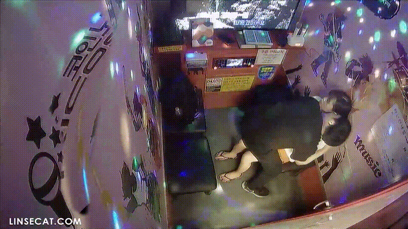 신작IP ✨ 코인노래방_중년불륜 미리보기 1