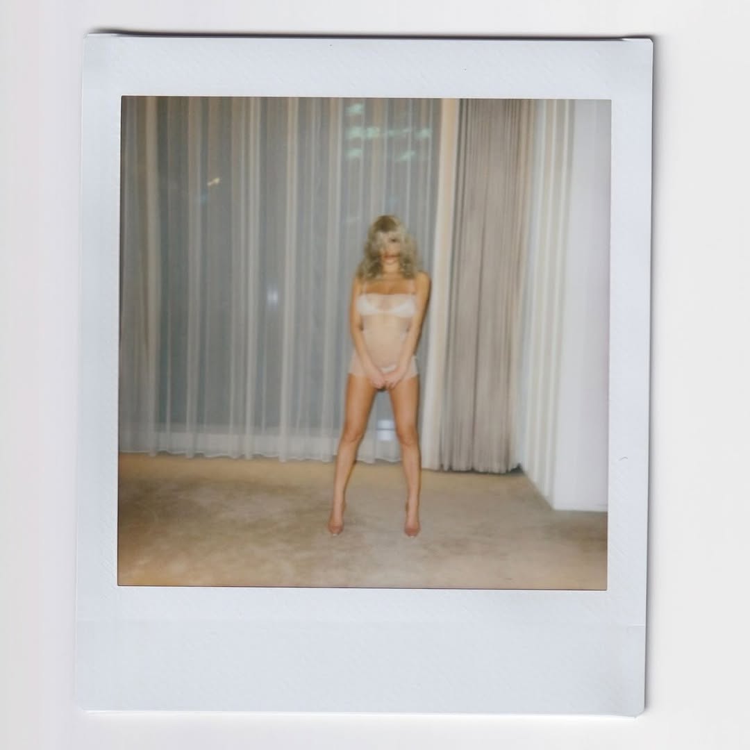 칸예웨스트_와이프 비앙카 23/24/25년 부인몸매~공유마인드_영상/사진 1708개 미리보기 14