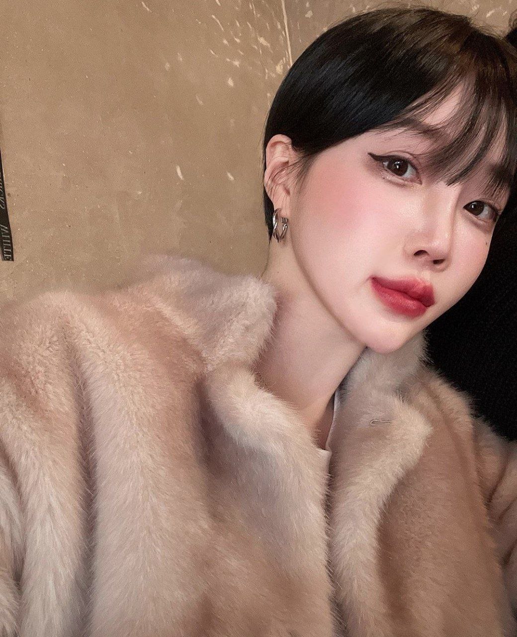 키스방녀 얼공/인플루언서 ★ 모음 [S플레이+프로필/일상] 16V/114P/13GIF 미리보기 21