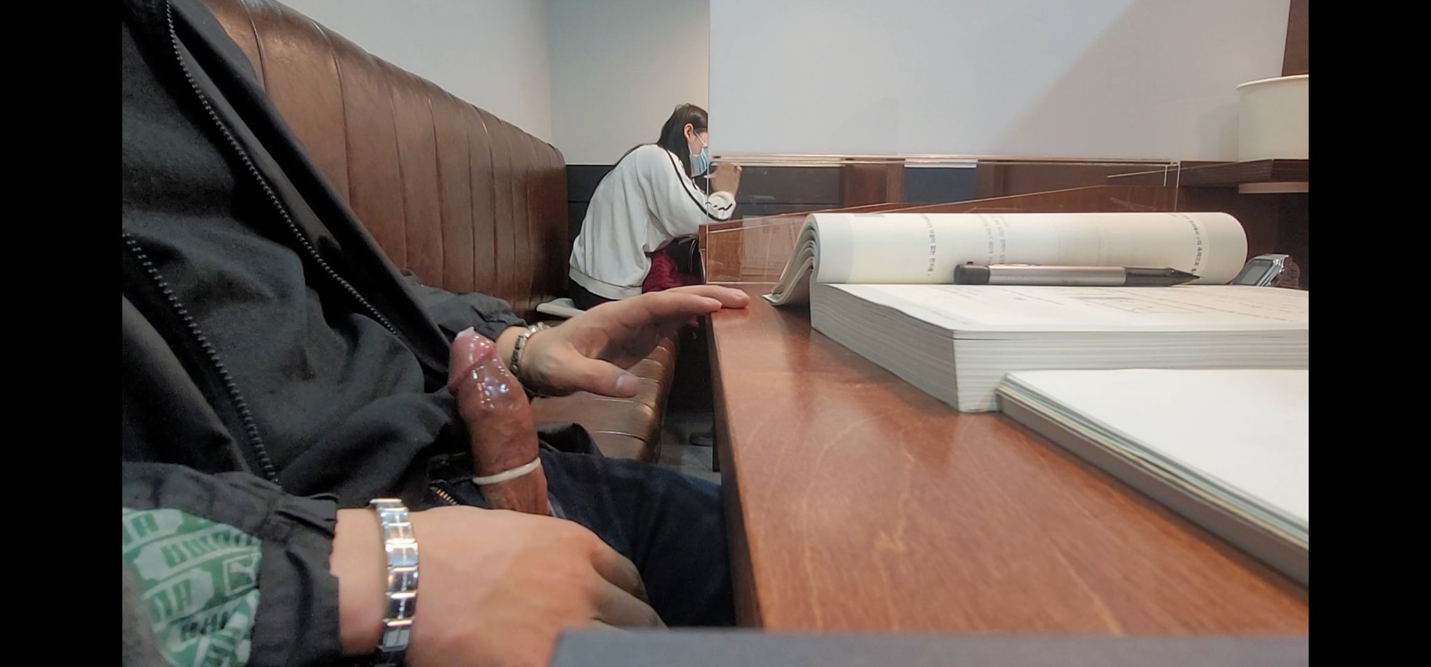 독서실에서 콘돔끼고 딸치는놈 [독서실.학원.버스] 혐_10V 미리보기 2