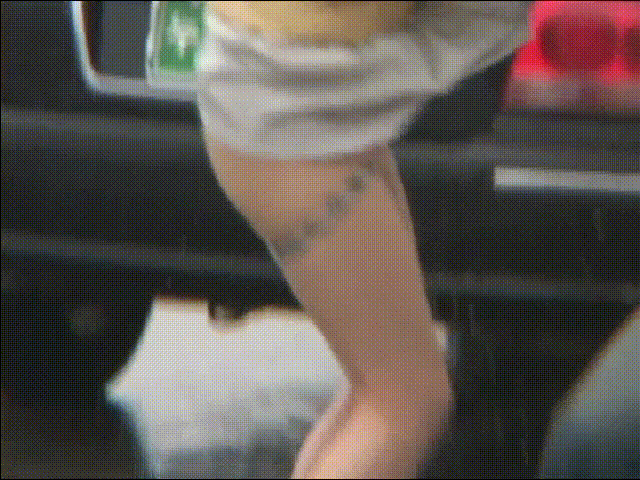 [고전성인예능] 길거리에서 여자들 브래지어랑 팬티 벗기기 /노상방뇨_수위높음 미리보기 15