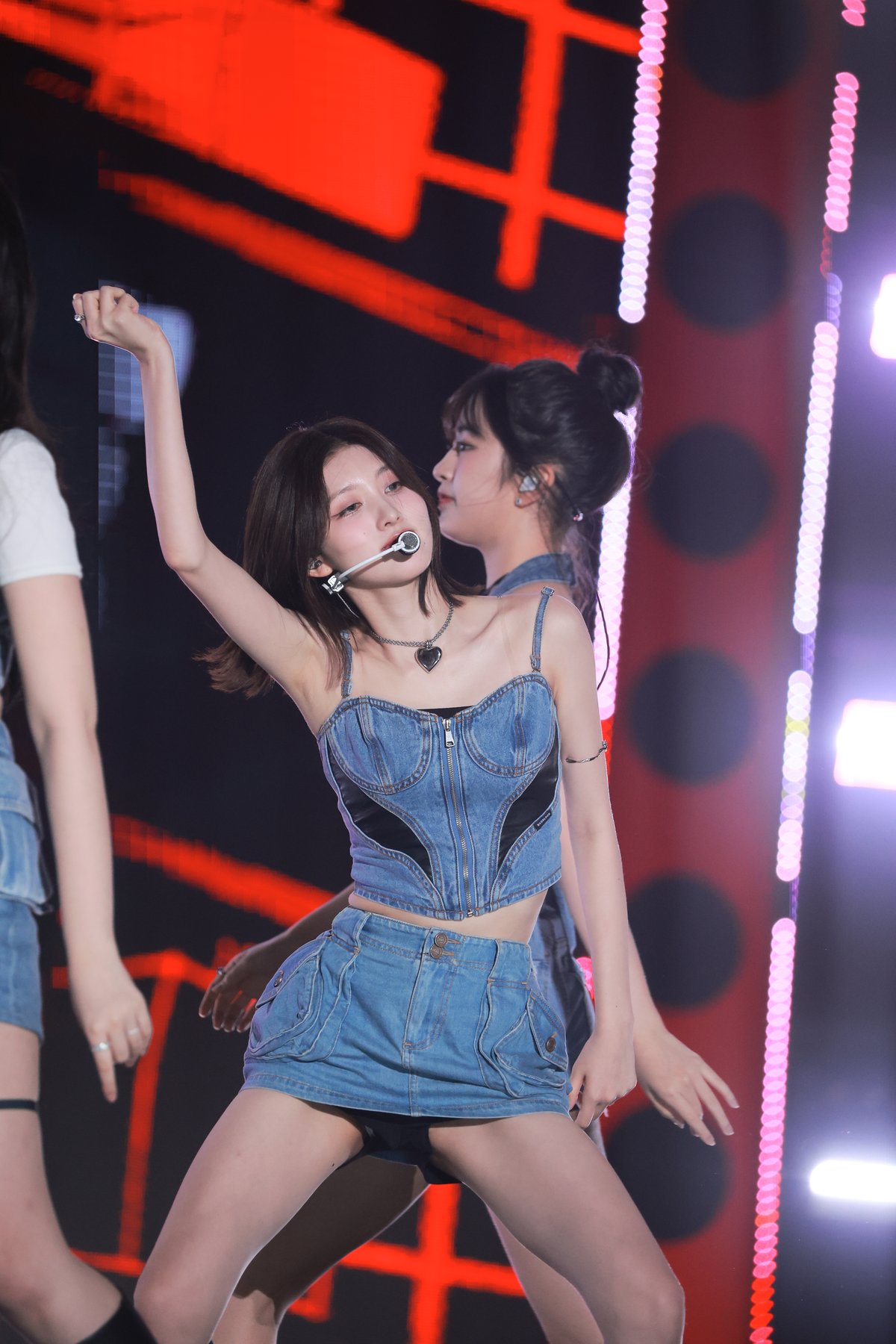 아이브 가을_데이터 흰팬티 자세히 800P_8.28G 미리보기 3